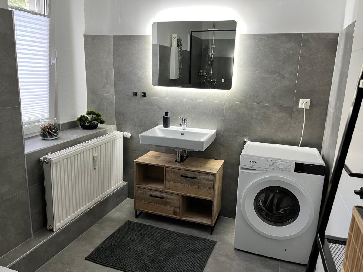 Appartment Florida Naehe Duesseldorf, Messe, Hbf, City, Wifi, Helios Hospital Krefeld Eksteriør billede